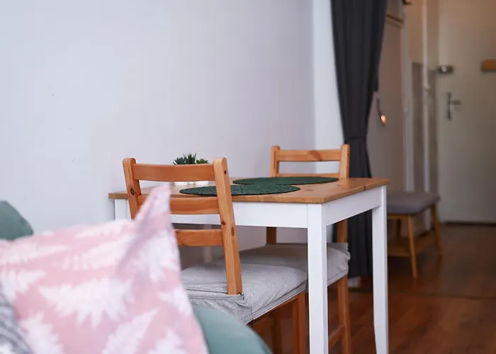 Central Urban Studio - Style Meets Comfort