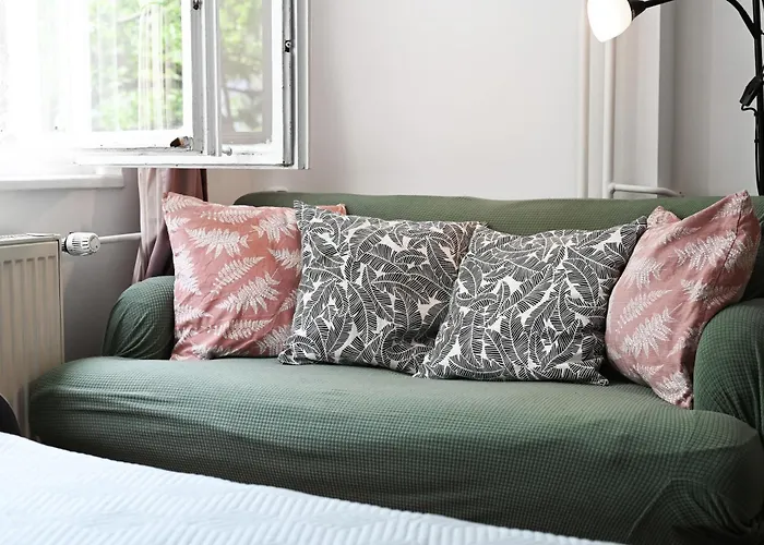 Central Urban Studio - Style Meets Comfort